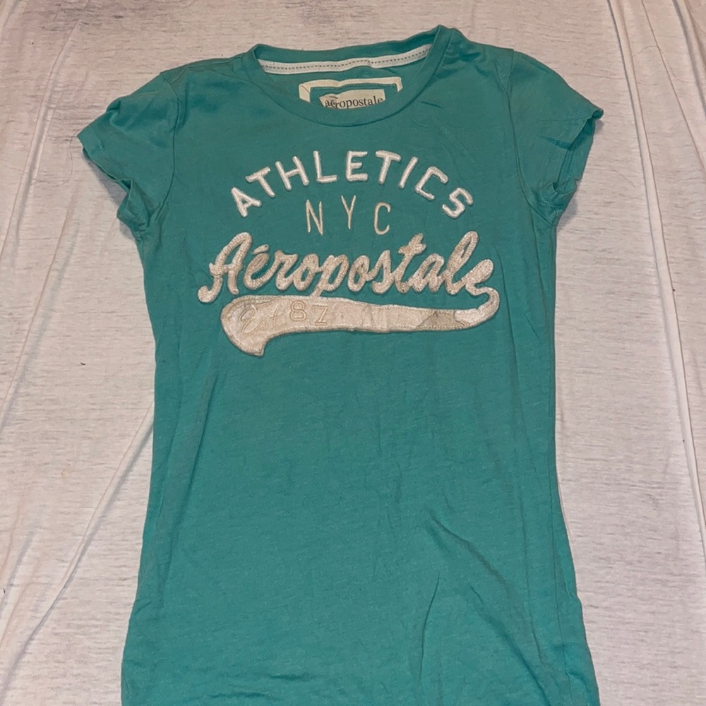 Teal Aeropostale short sleeve shirt. Size medium